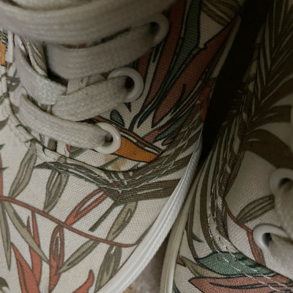 Vans - Picture 14 of 14